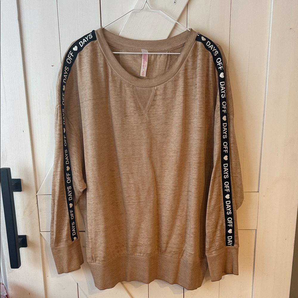 Xhilaration Tan Sweatshirt